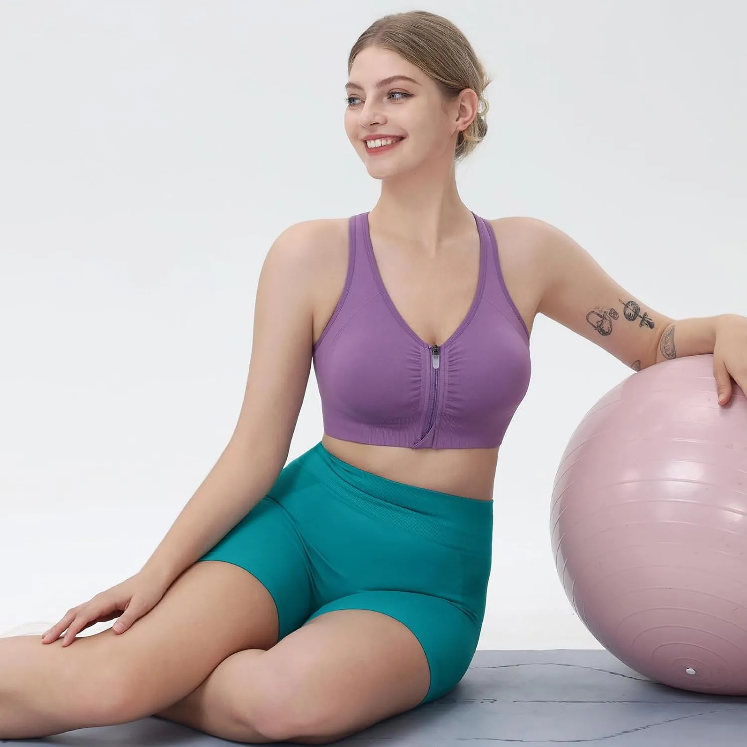 Evercute Women's Zip Front Sports Bras Wireless Padded Racerback Medium Support Post-Surgery Bra Yoga Exercise Athletic Bras